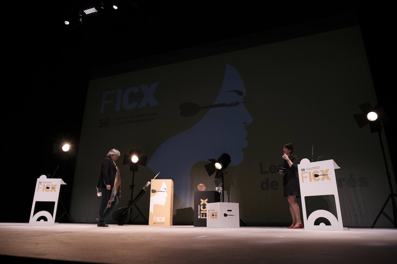 La asturiana Celia Viada Caso, mejor directora de Tierres en Trance, también brilla en un palmarés con mucho nombre de mujer