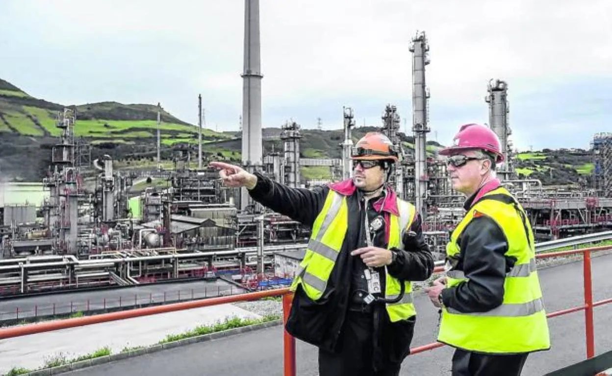 Petronor desarrollará en el Puerto de Bilbao un proyecto de combustibles sintéticos. 