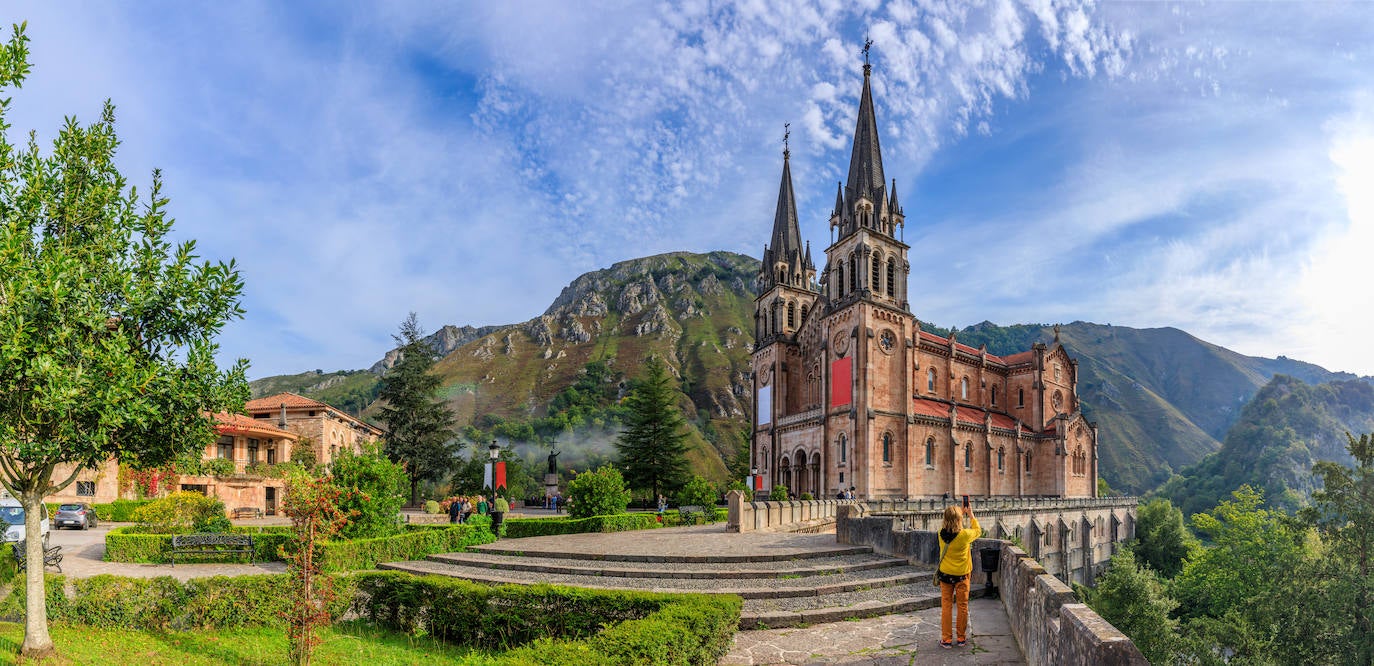 Basílica de Covadonga (Asturias)