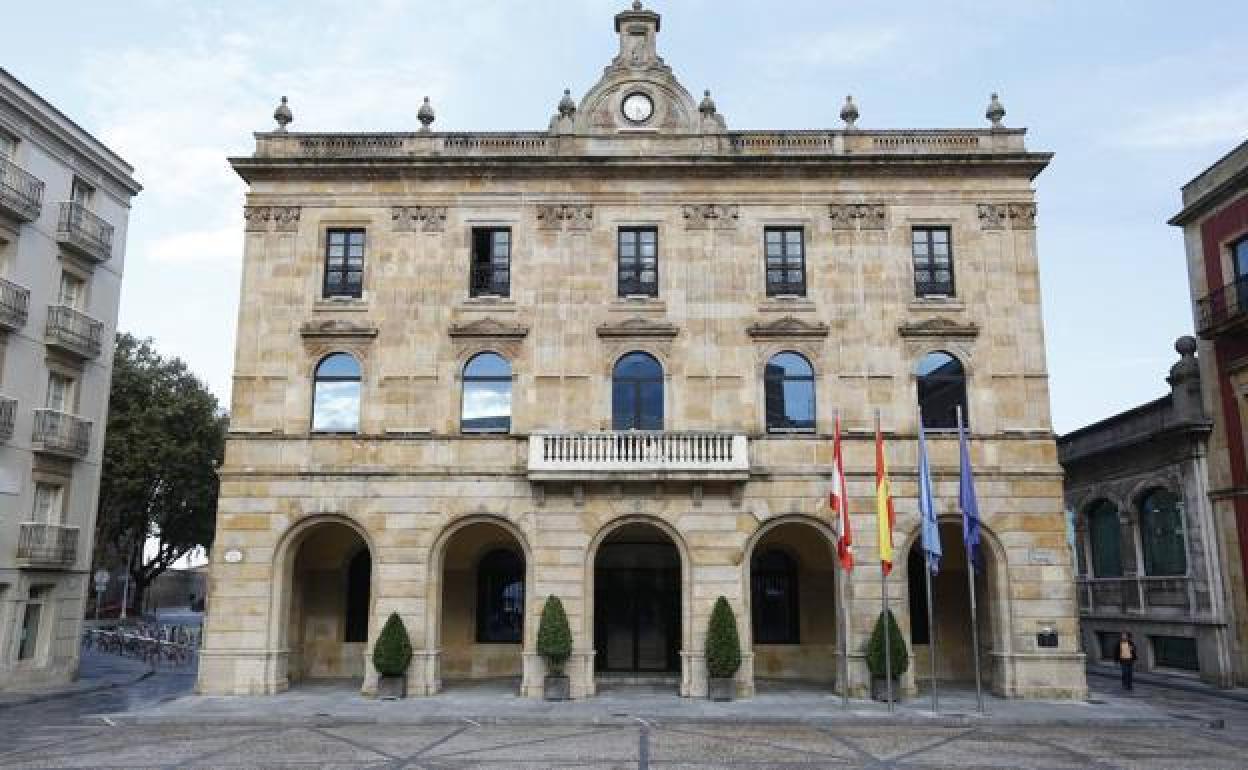 El Ayuntamiento de Gijón refinancia 52 millones de su deuda para conseguir mejores condiciones