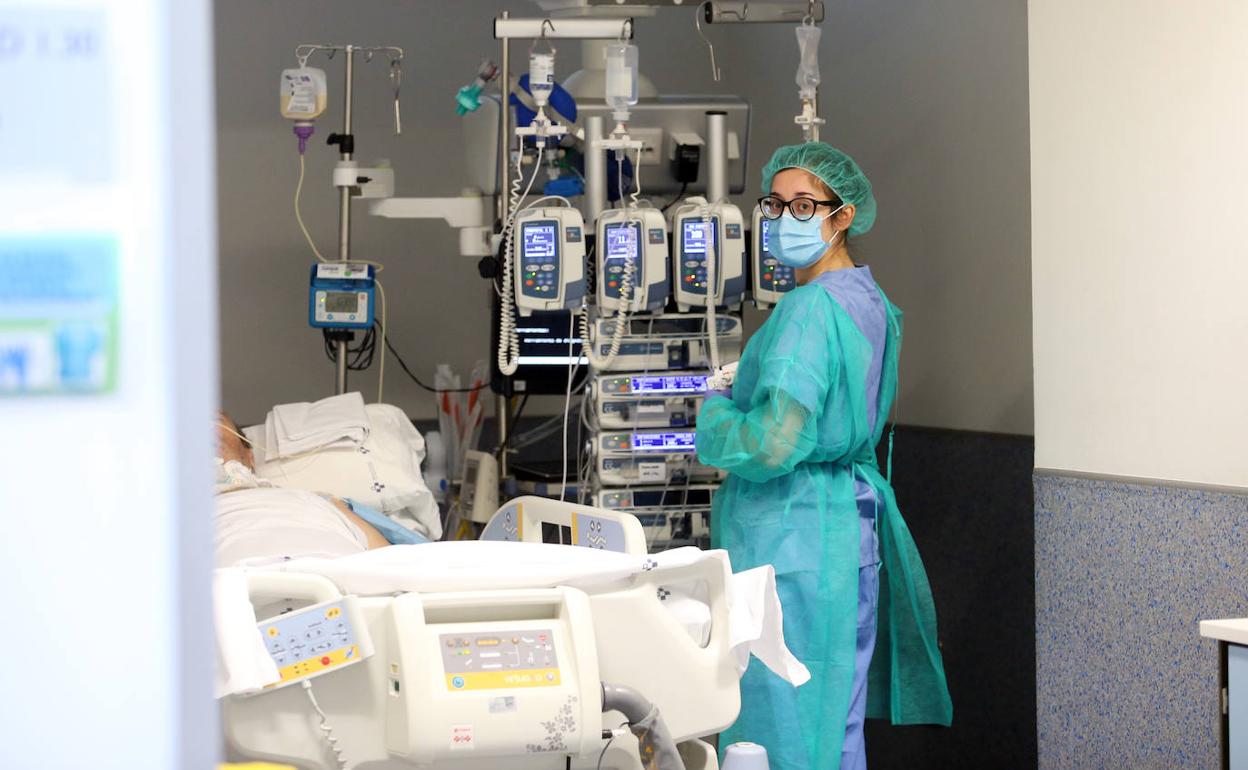 Unidad de Cuidados Intensivos del HUCA.