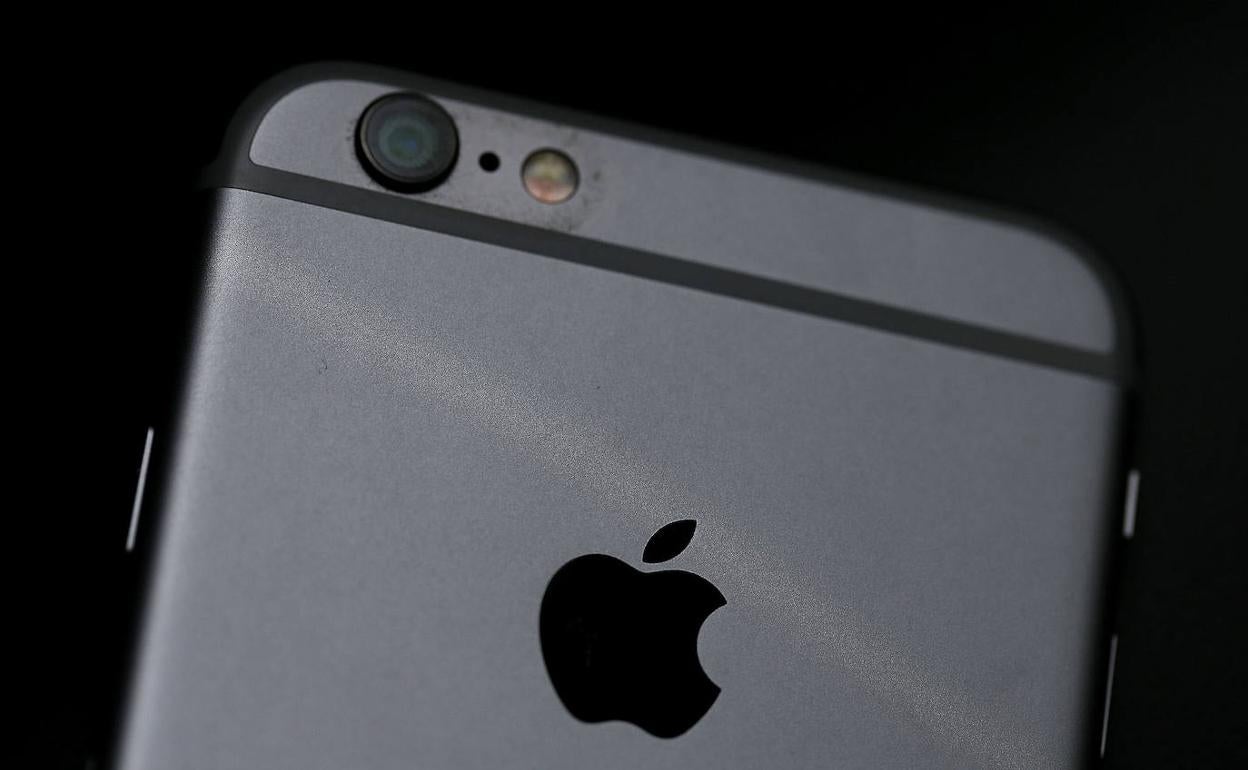 La Organización de Consumidores y Usuarios ha demandado a Apple por «obsolescencia programada» en la gama del iPhone 6