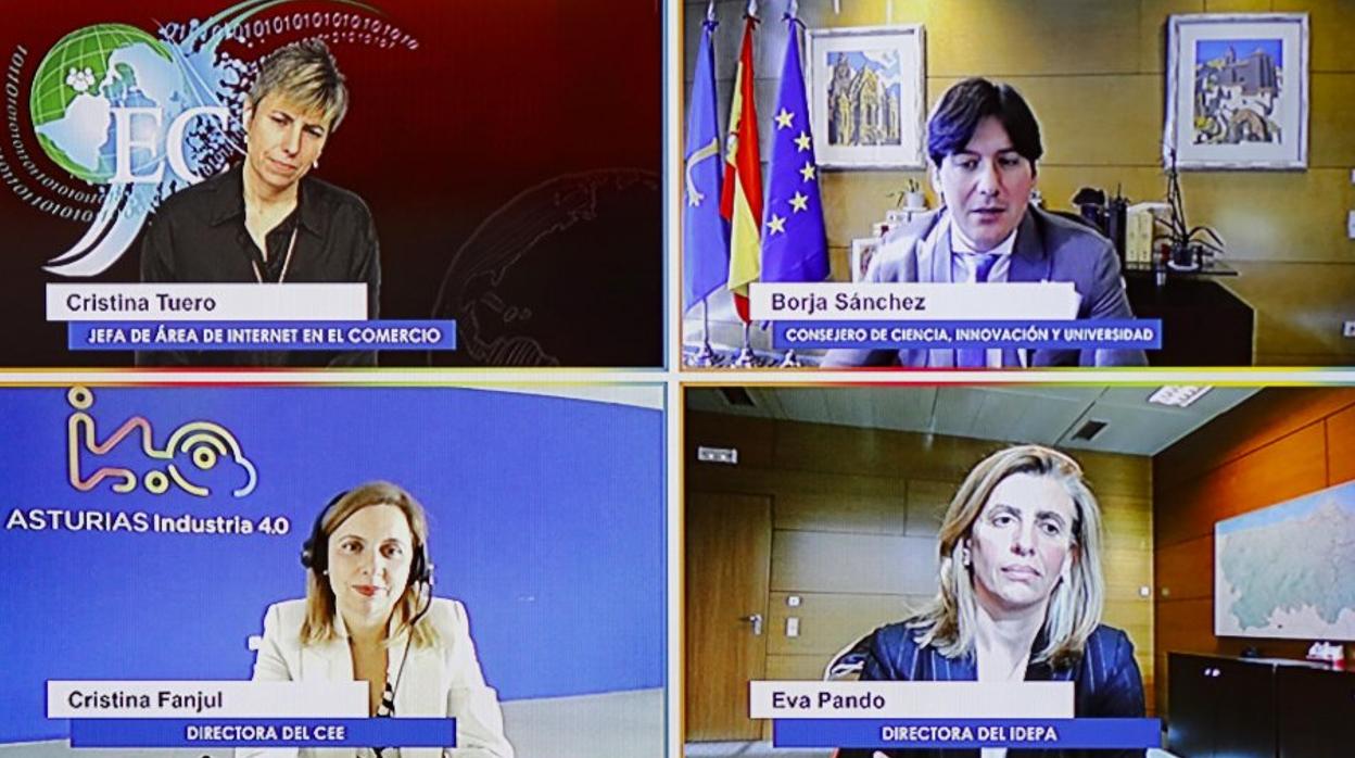 El consejero de Ciencia, Borja Sánchez, la directora del Idepa, Eva Pando y la directora del CEEI, Cristina Fanjul, ayer durante su participación en la II edición del Programa Open Innovation 4.0, que fue moderado por la jefa del área de Internet de EL COMERCIO, Cristina Tuero . 