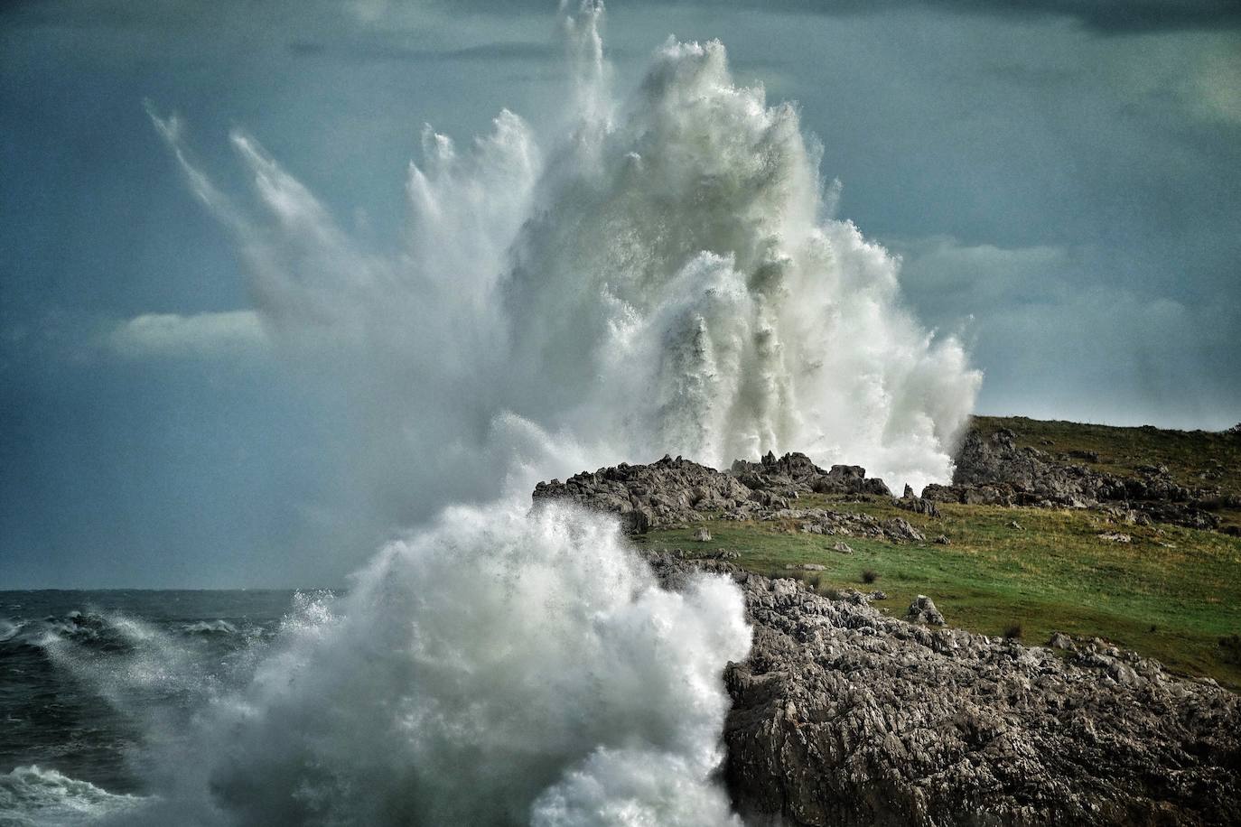 Copiosas nevadas, fuertes rachas de viento y oleaje en la primera borrasca invernal