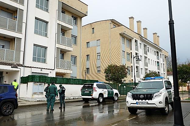 El hombre que agredió a sus vecinos en Llanes sufría graves problemas económicos