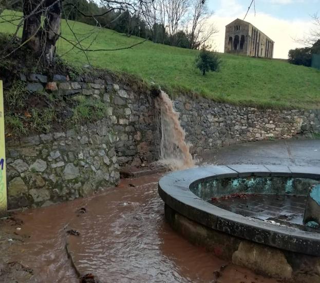 El entorno de Santa María del Naranco, anegado.