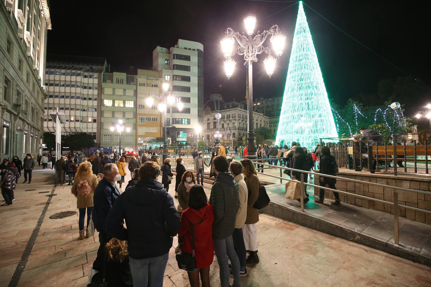 Barbón, ante las imágenes de las calles de Asturias: «Los excesos de diciembre serán la tragedia de enero»
