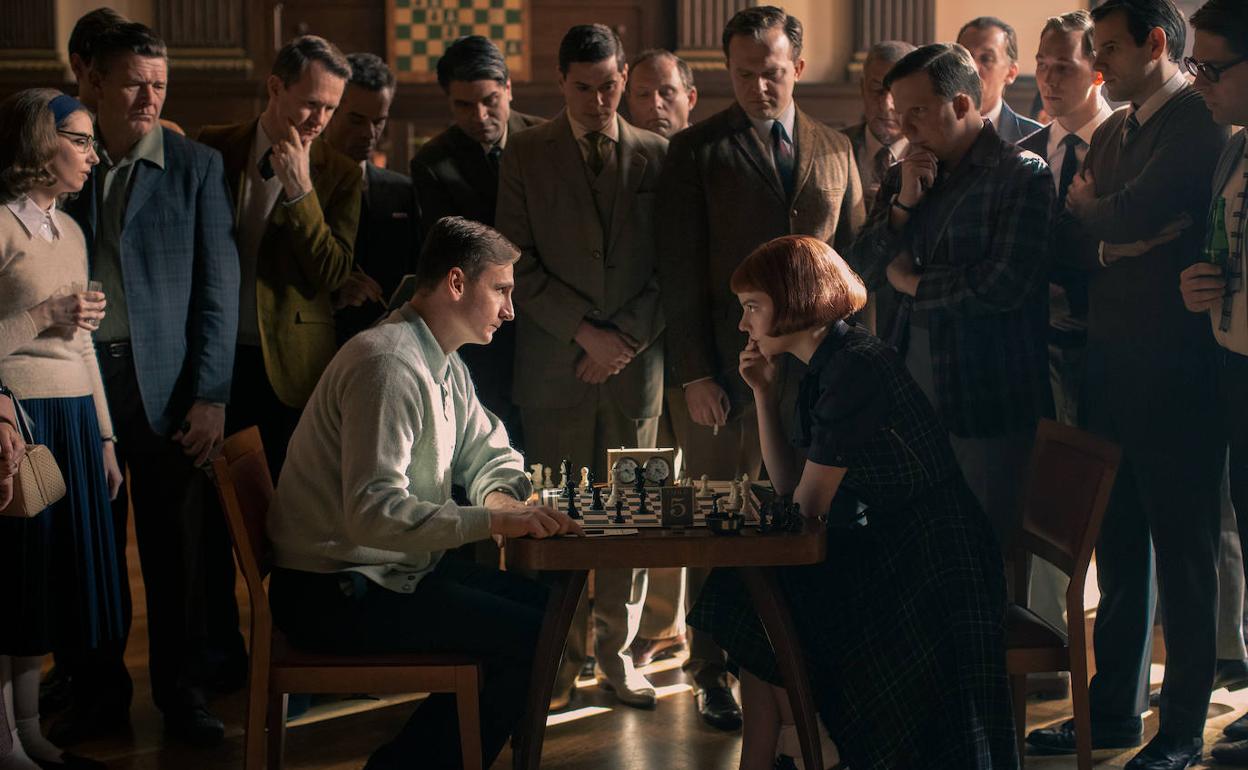 Qué es un gambito de dama en ajedrez?