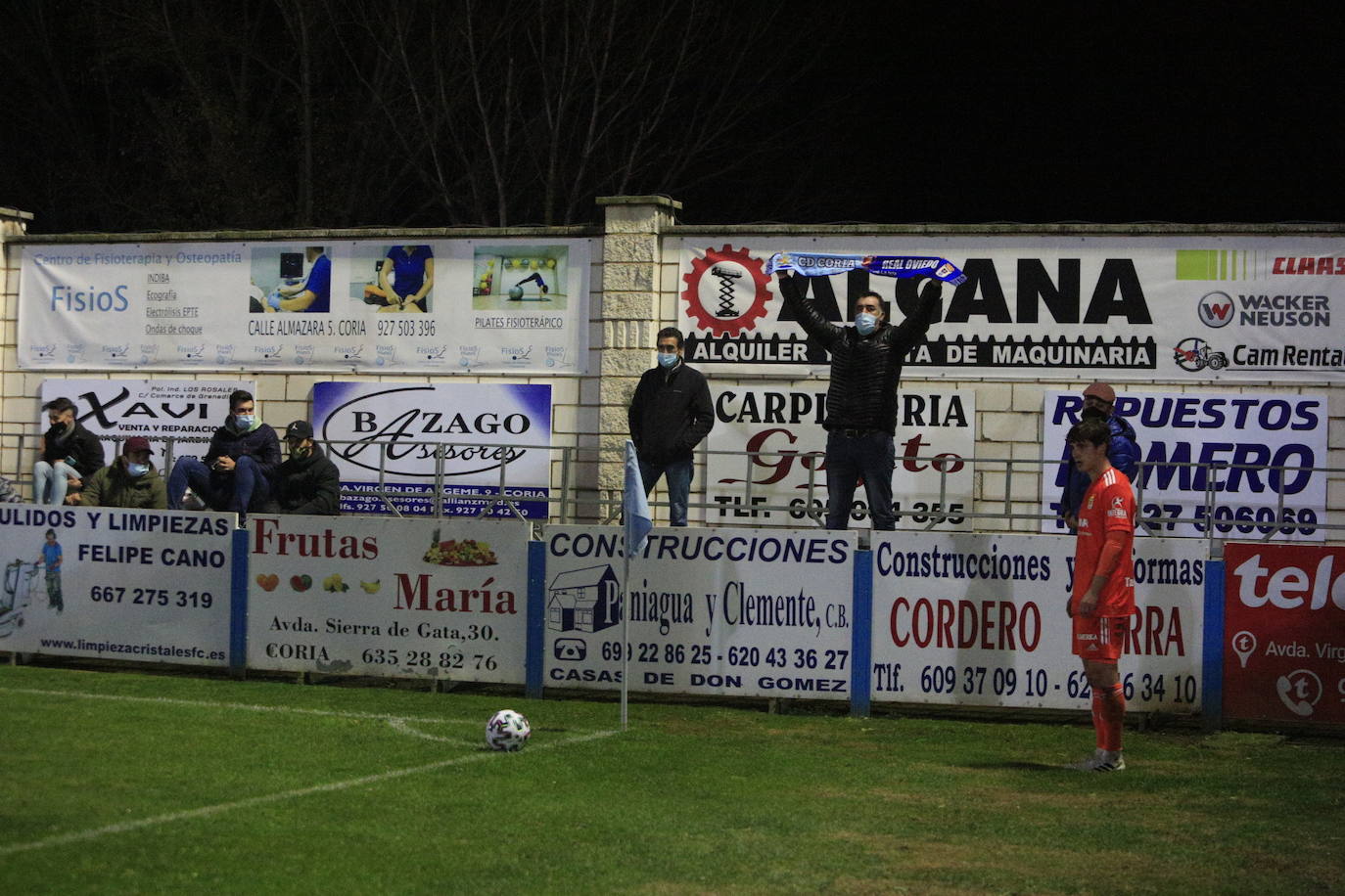 Fotos: Las mejores jugadas del Coria - Real Oviedo