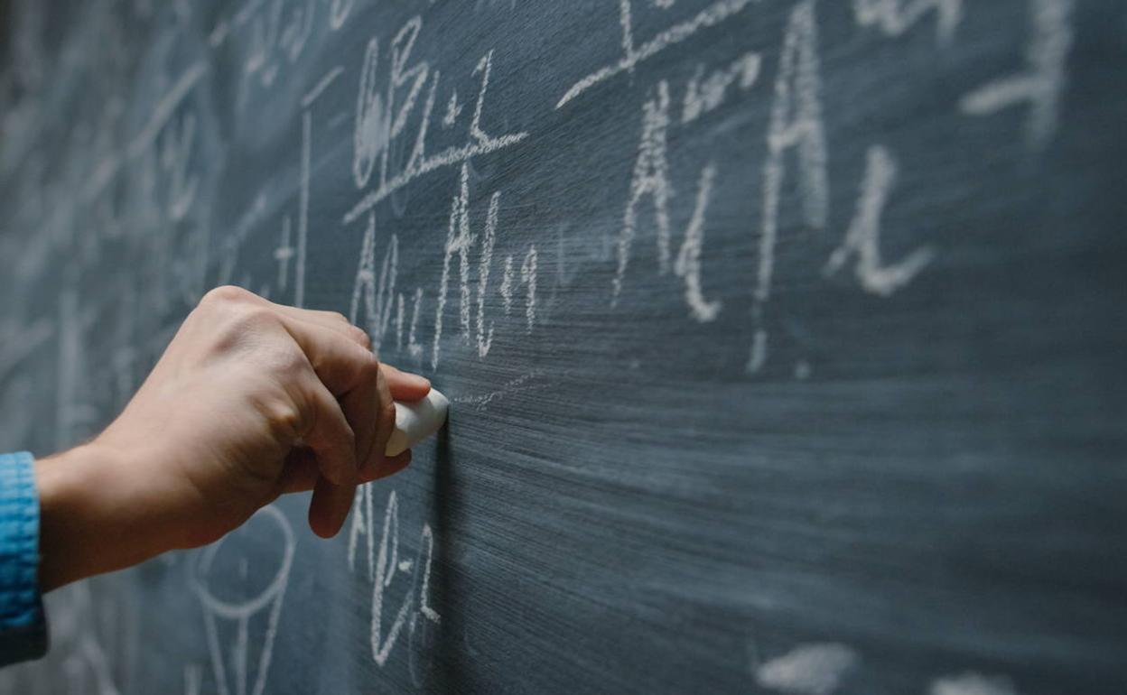 Ocho agresiones físicas y 50 situaciones de acoso o violencia a profesores en el pasado curso, según ANPE