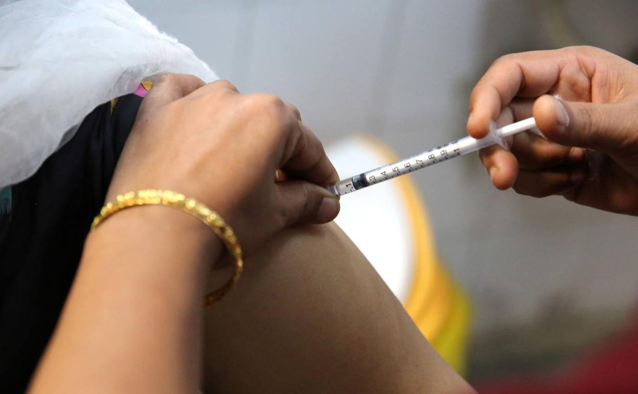 21.000 asturianos serán los primeros en recibir la vacuna frente a la covid en enero