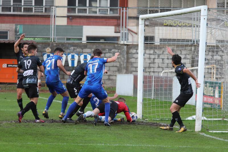 Los blanquiazules han perdido contra el Caudal en el Ramón Suárez Puerta, en un encuentro en el que el único gol fue marcado desde los 11 metros. 