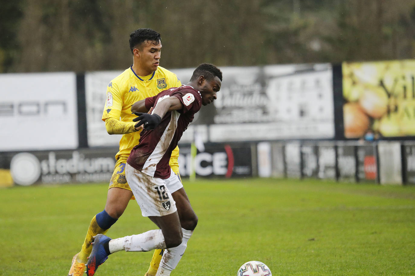 El Lealtad recibió en Les Caleyes al Alcorcón, en la primera eliminatoria de la Copa del Rey