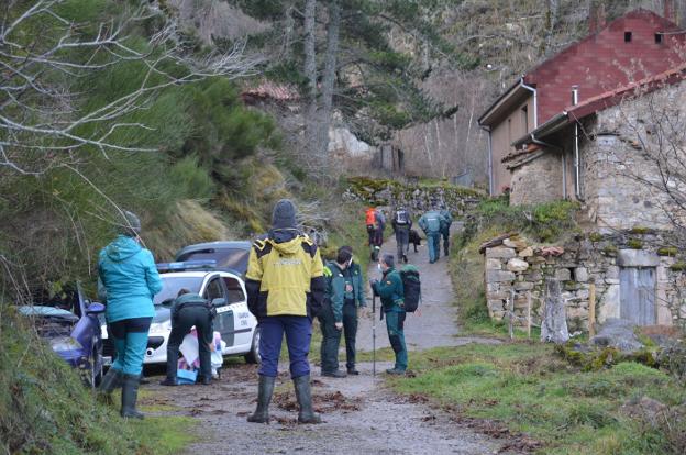 Intensifican la búsqueda del joven desaparecido en Somiedo