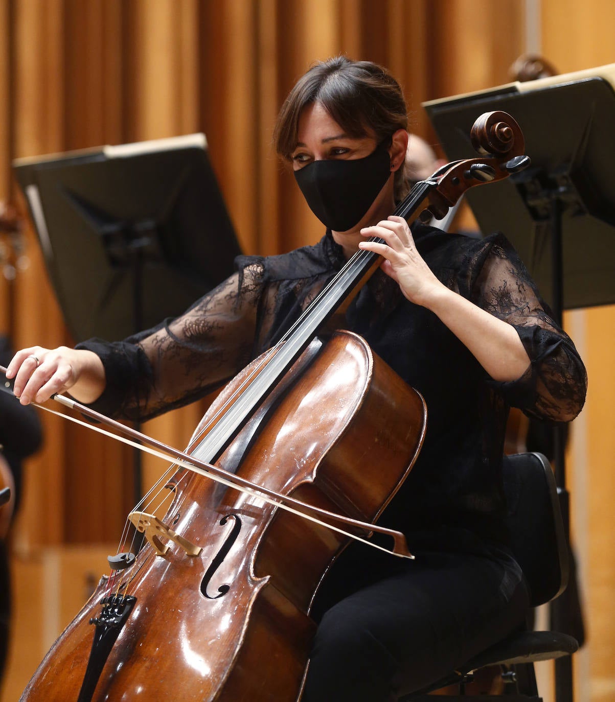 La orquesta despide el año en Oviedo con un brillante y divertido concierto de Navidad.