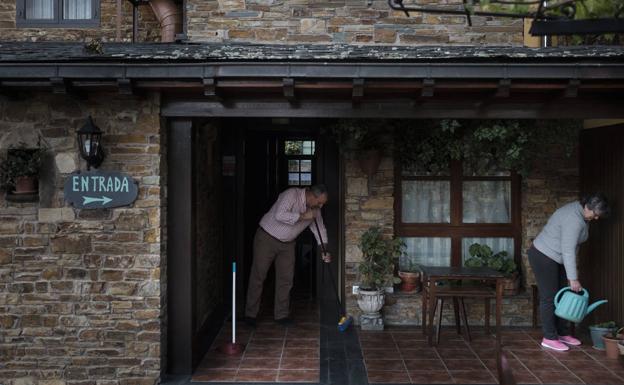 Las casas rurales podrán abrir, pero no alojar a quienes vivan en la región