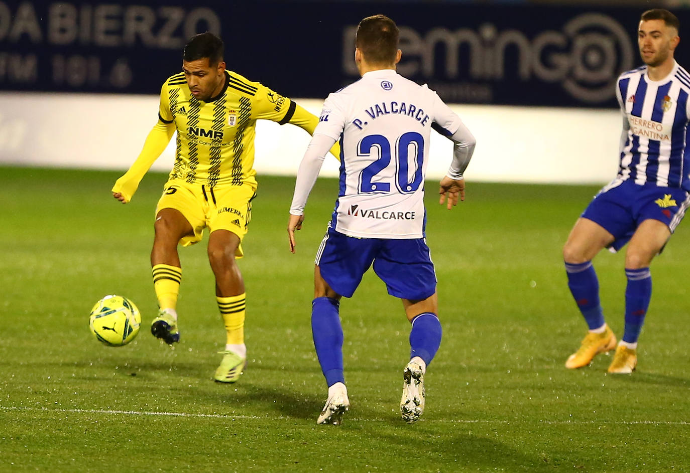 Fotos: Ponferradina-Real Oviedo, en imágenes