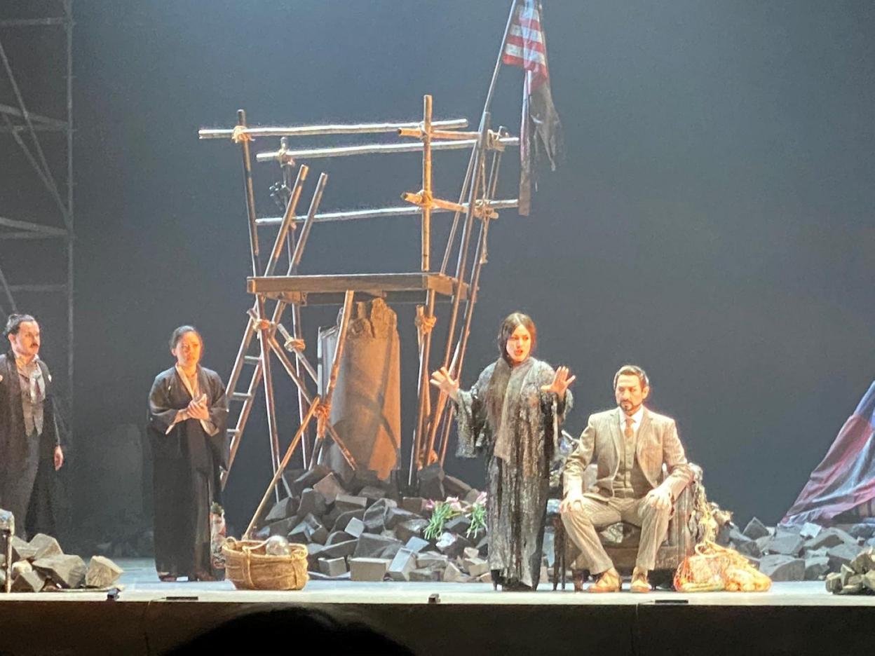 Beatriz Díaz en escena. 