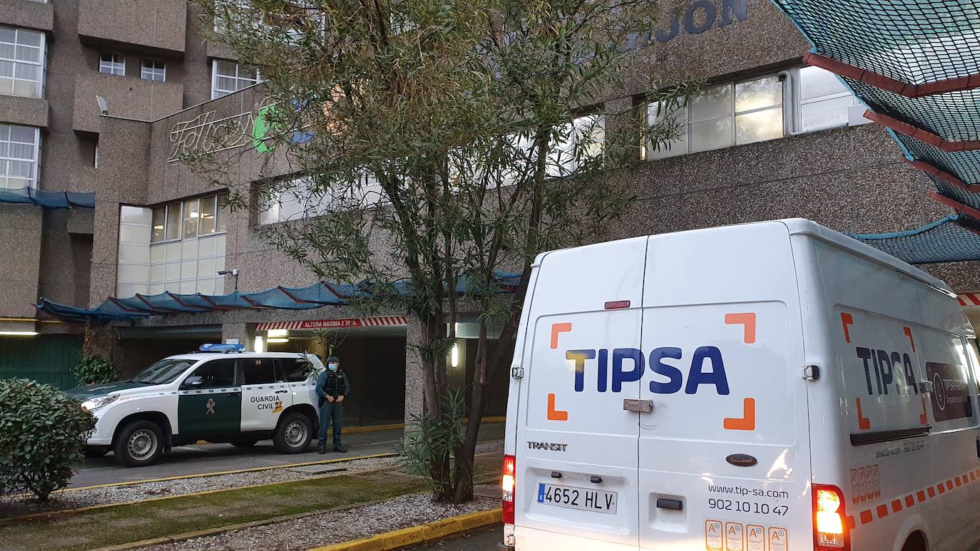 El Sespa administrará a lo largo del día 320 dosis al 95% de los usuarios y a los trabajadores del turno dominical en la residencia gijonesa