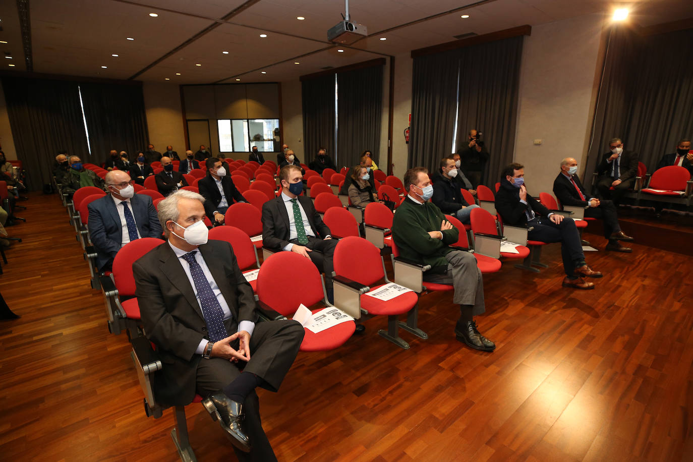 Neoalgae, I-Lanza, Intgraf, Exiom Solution y Vycas reciben el accesit de los galardones que conceden las cámaras de comercio, el Santander y EL COMERCIO