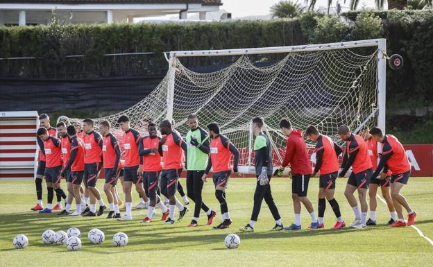 El brote en el Sporting alcanza los diez contagiados