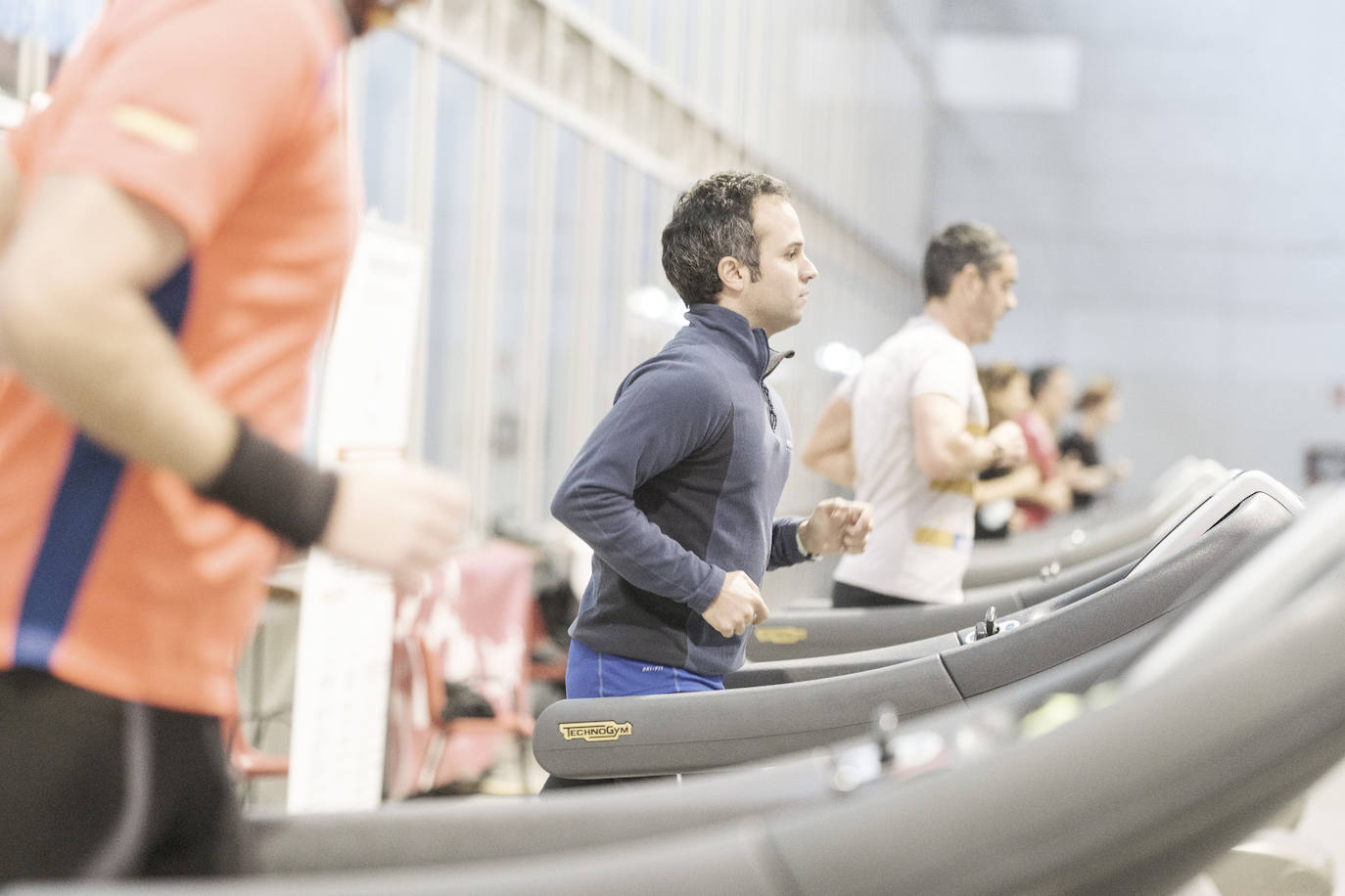 Youssef Benkert e Isabel Barreiro fueron los más rápidos en esta edición indoor en el Palacio de los Deportes.