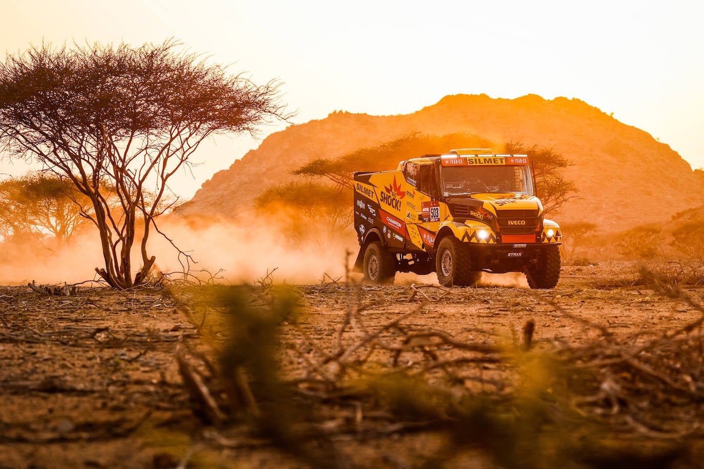 Las imágenes que han dejado las primeras etapas del Rally Dakar, espectáculo y belleza en el desierto de Arabia