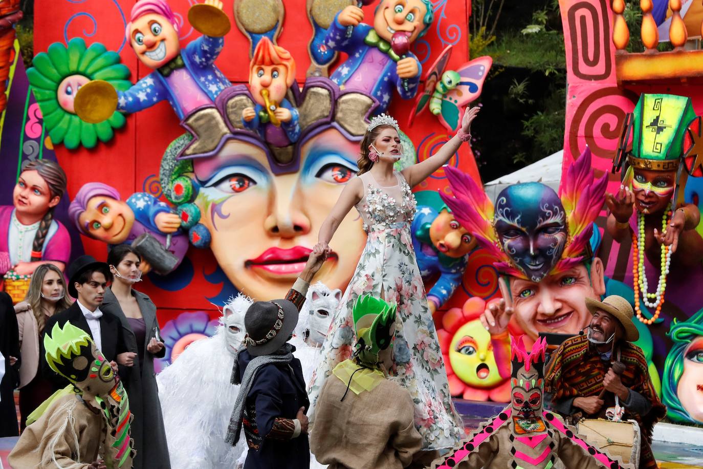 El Carnaval de Negros y Blancos, Patrimonio Cultural Inmaterial de la Humanidad, se celebra estos días con restricciones en el sur de Colombia 