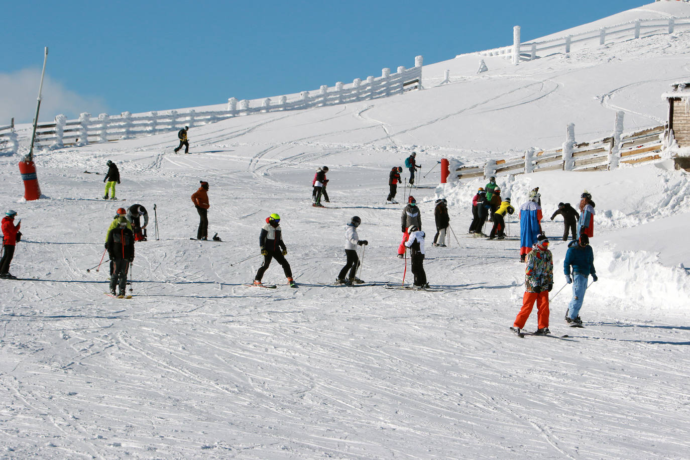 Gran afluencia en la estación de esquí en el Día de Reyes. Completó su aforo diario de 1.200 personas antes del mediodía