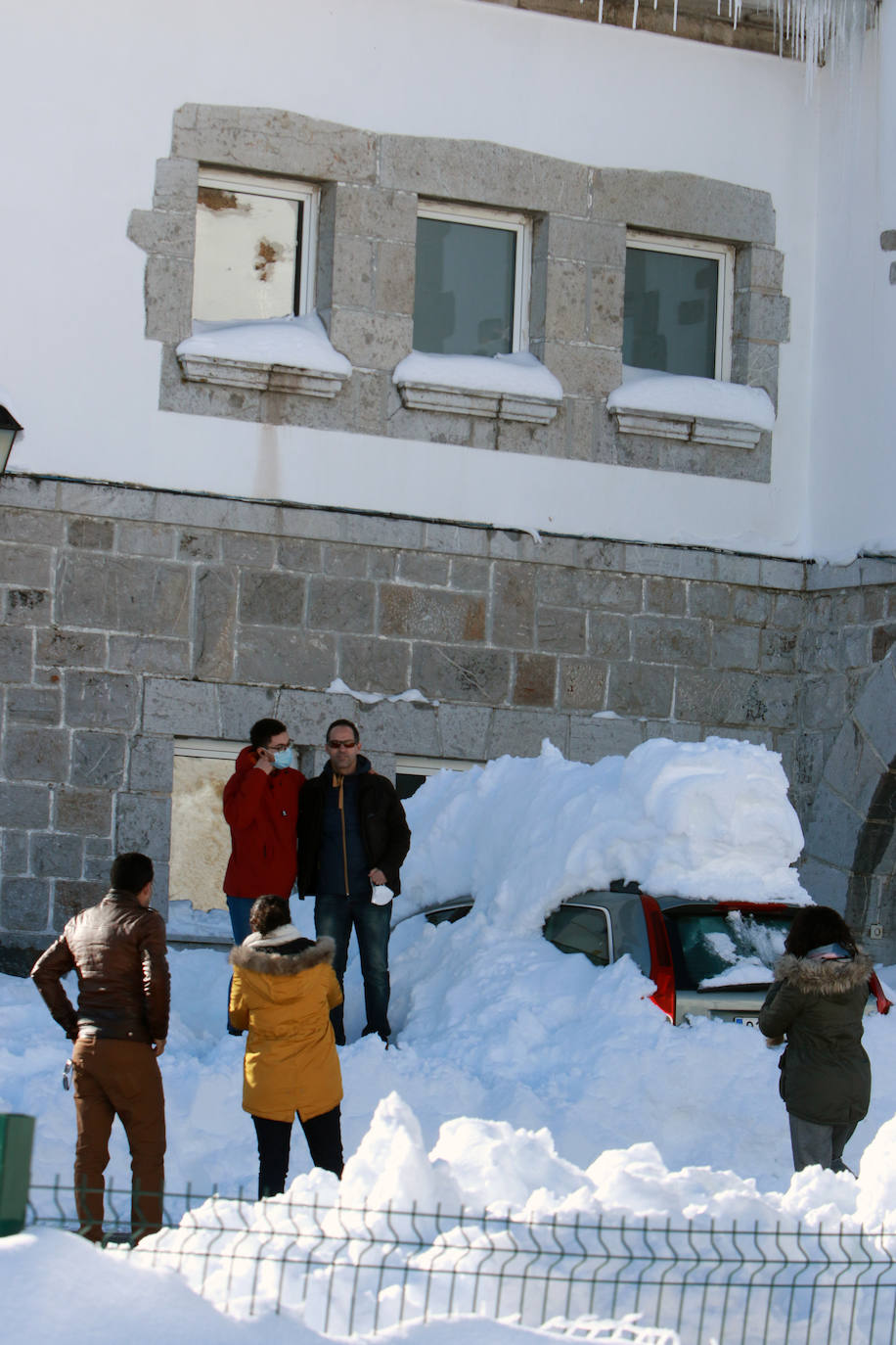 Gran afluencia en la estación de esquí en el Día de Reyes. Completó su aforo diario de 1.200 personas antes del mediodía