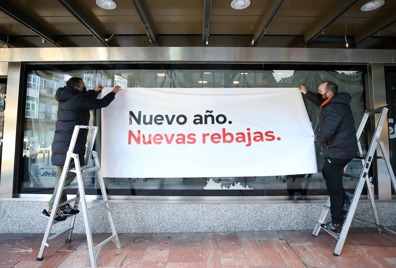 Enero comienza con rebajas en los comercios