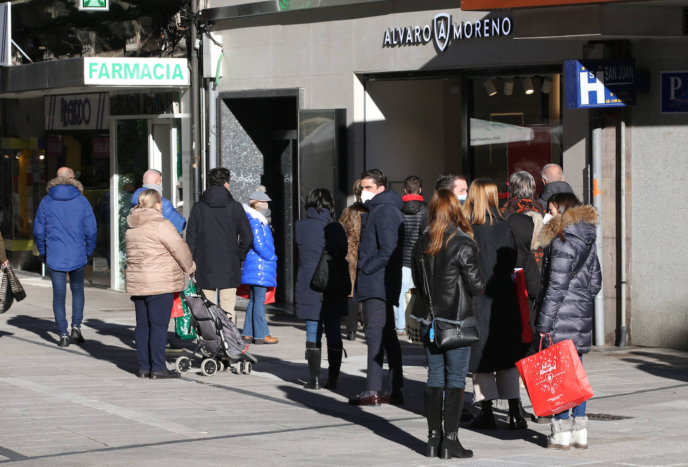 Enero comienza con rebajas en los comercios