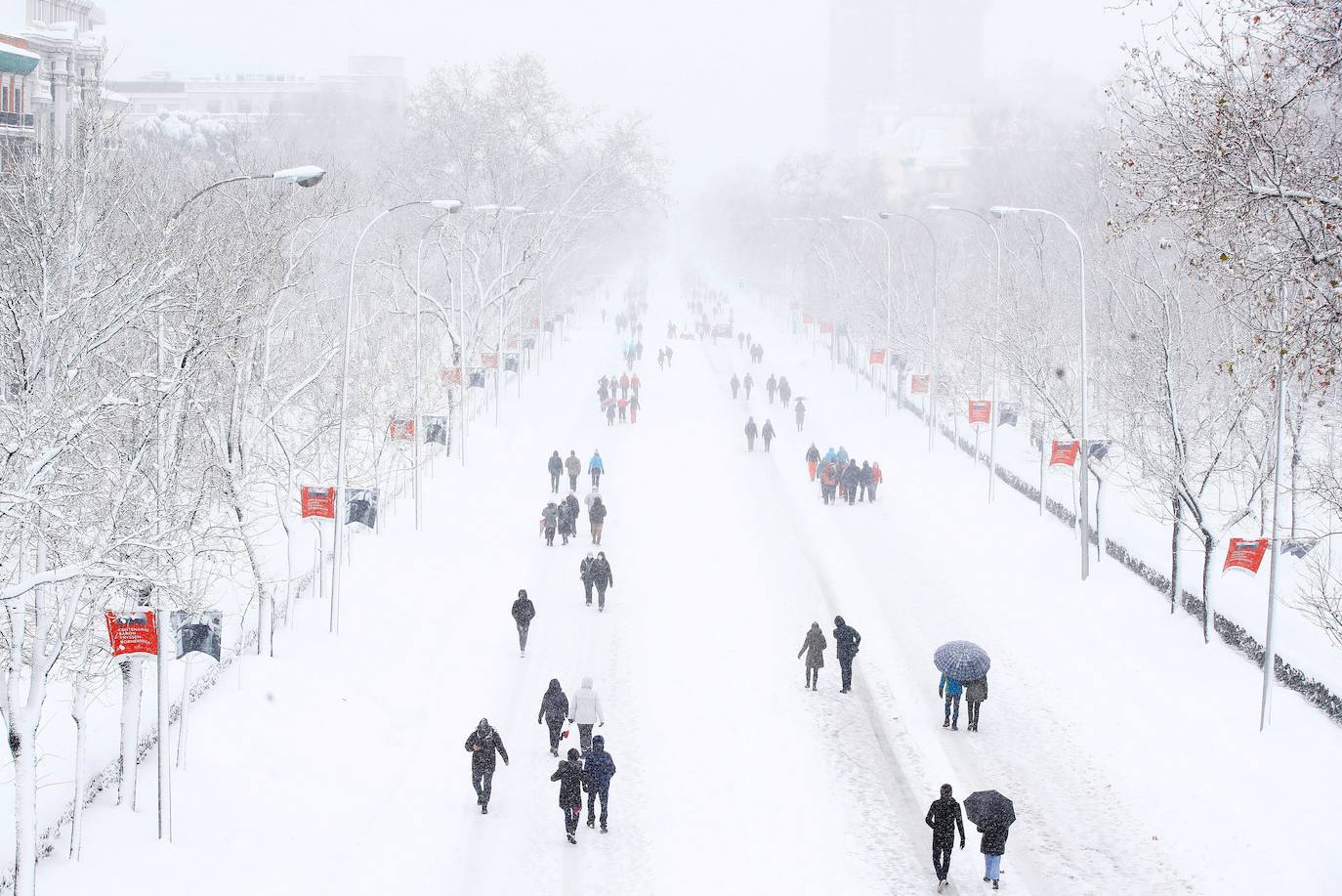 El temporal está dejando impresionantes nevadas en todo el país, desde Asturias a Murcia, pasando por Madrid o Valencia. 