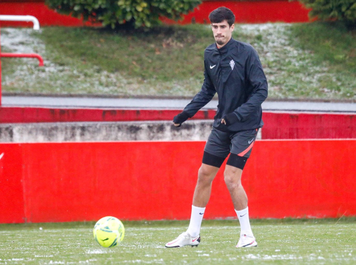 Fotos: Entrenamiento del Sporting (09-01-2021)