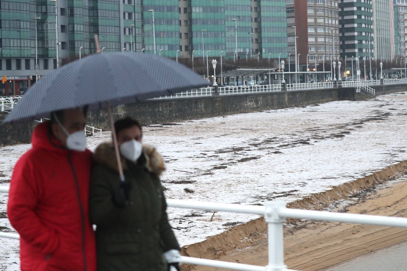 La borrasca deja nevadas y mucho frío en la región, que permanecerá en alerta todo el fin de semana.