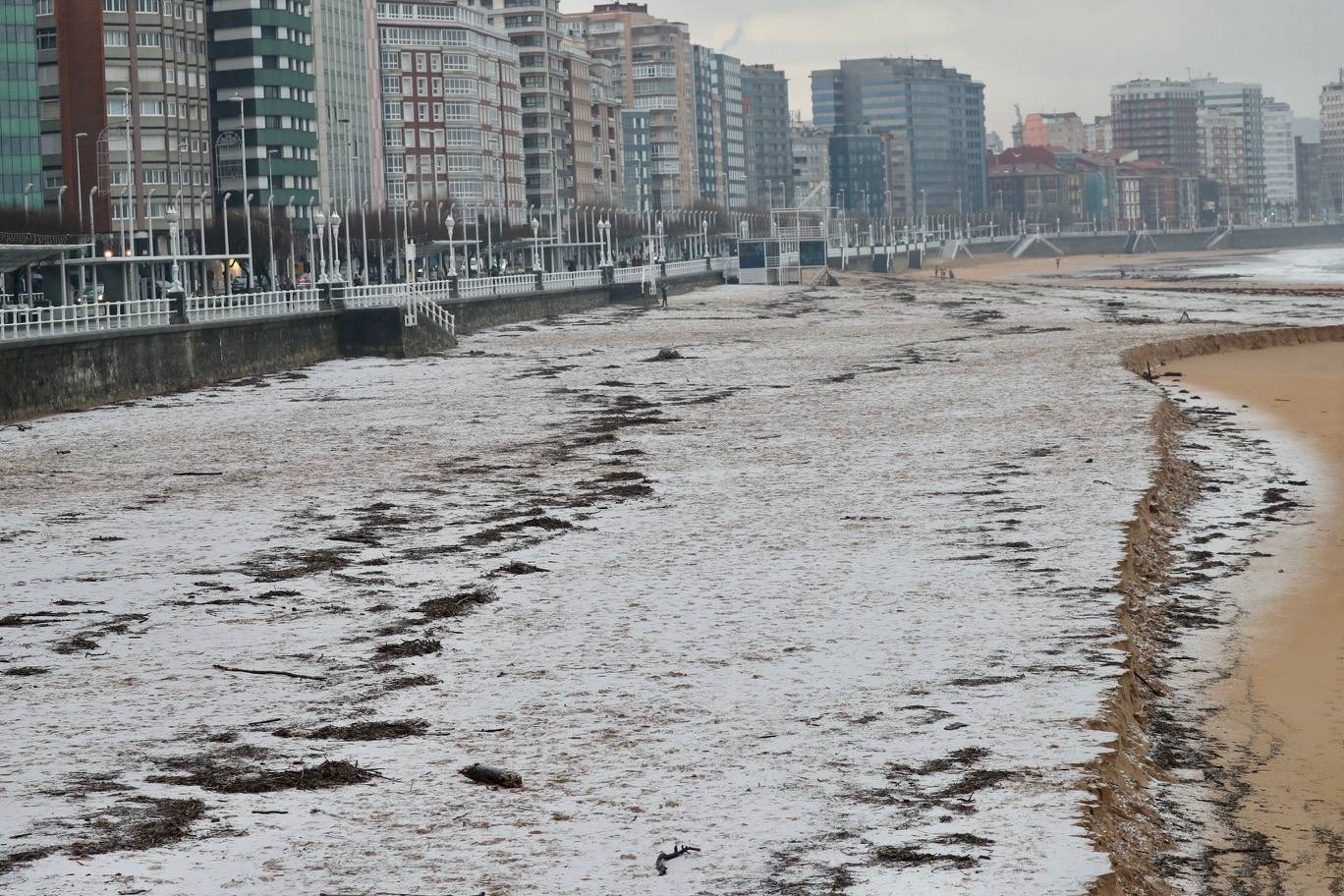 La borrasca deja nevadas y mucho frío en la región, que permanecerá en alerta todo el fin de semana.