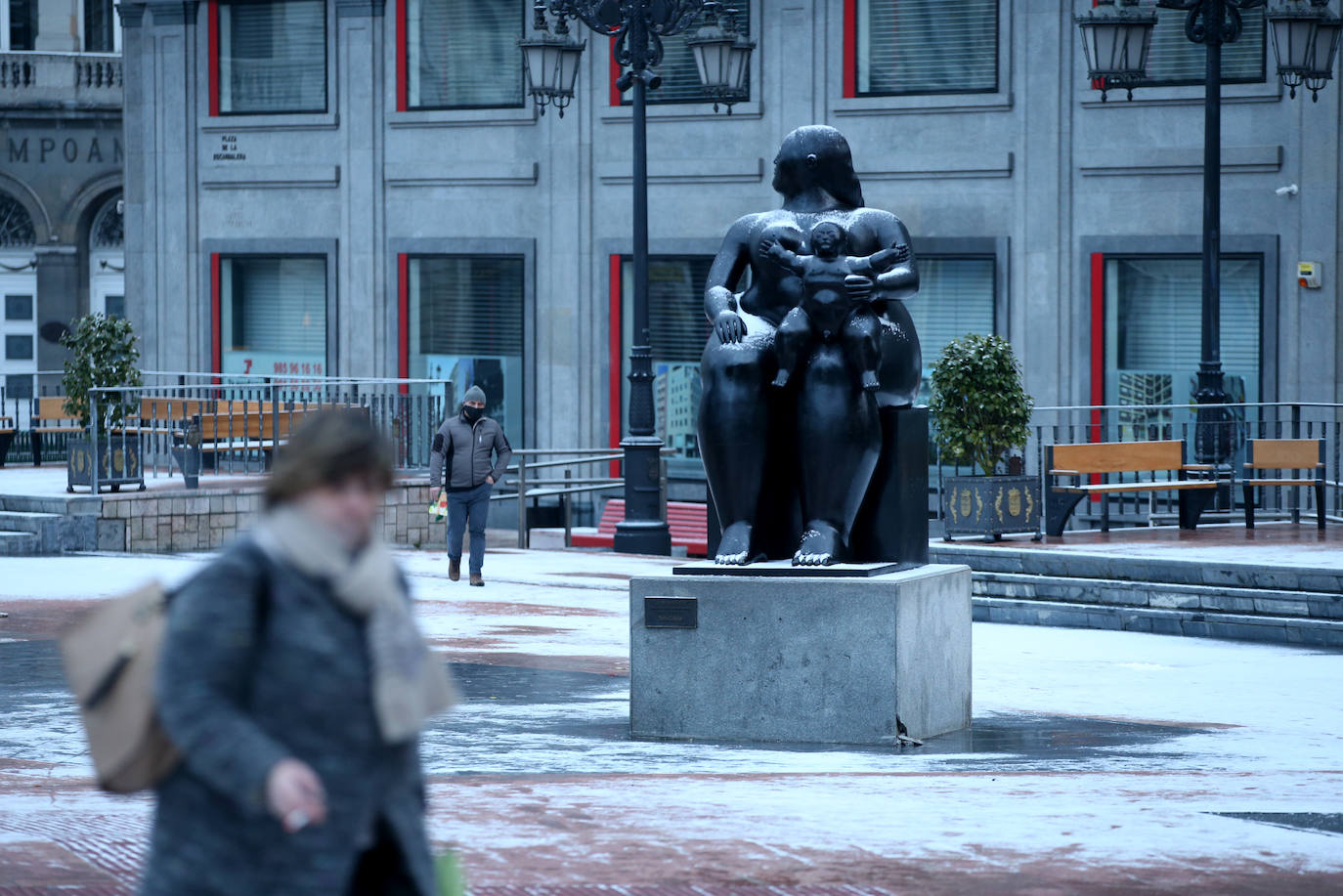 La borrasca deja nevadas y mucho frío en la región, que permanecerá en alerta todo el fin de semana.