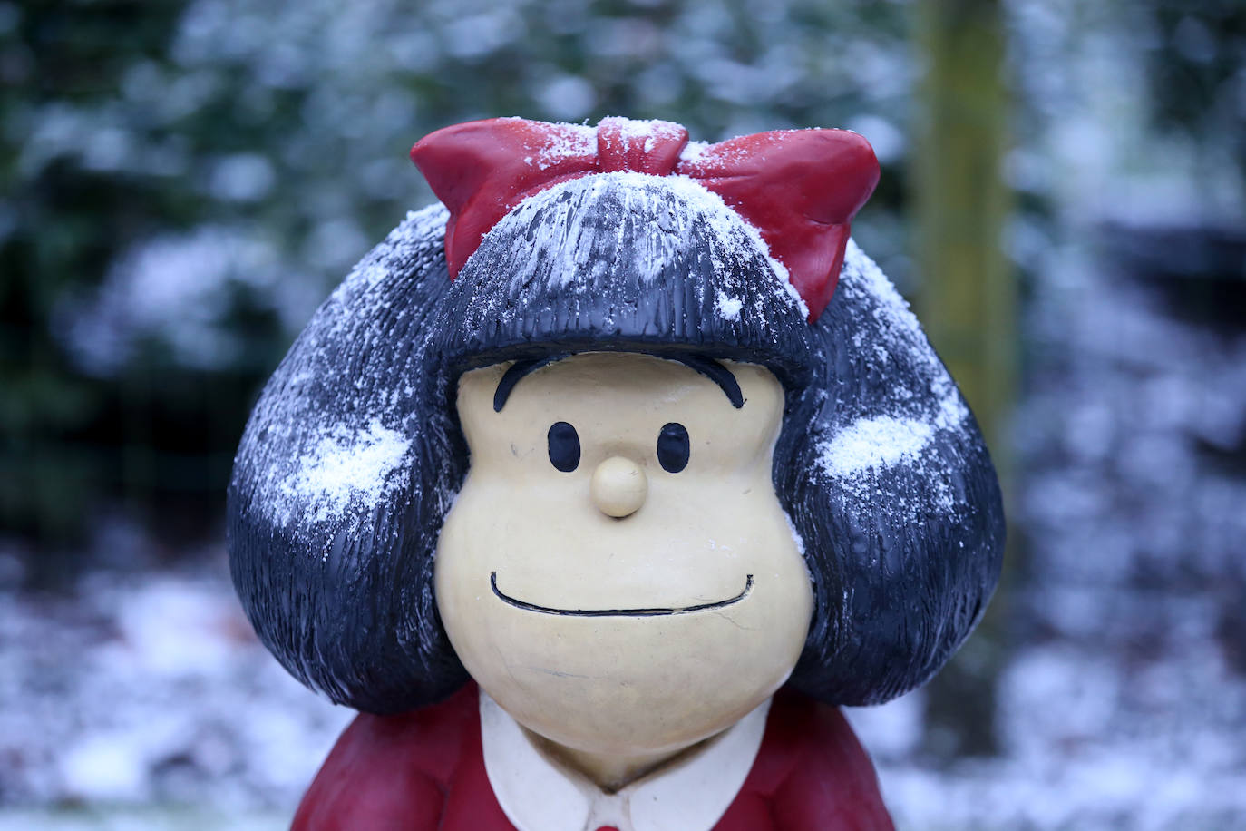 La borrasca deja nevadas y mucho frío en la región, que permanecerá en alerta todo el fin de semana.