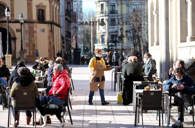 La hostelería asturiana avisa de numerosos cierres de negocios y anuncia la vuelta a las movilizaciones 