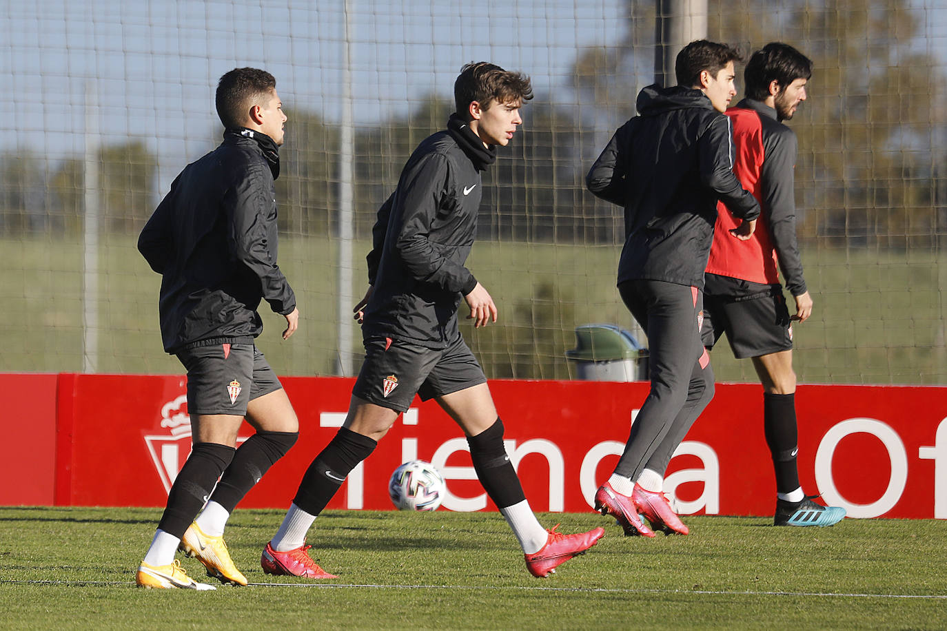 Fotos: Entrenamiento del Sporting (13/01/2021)