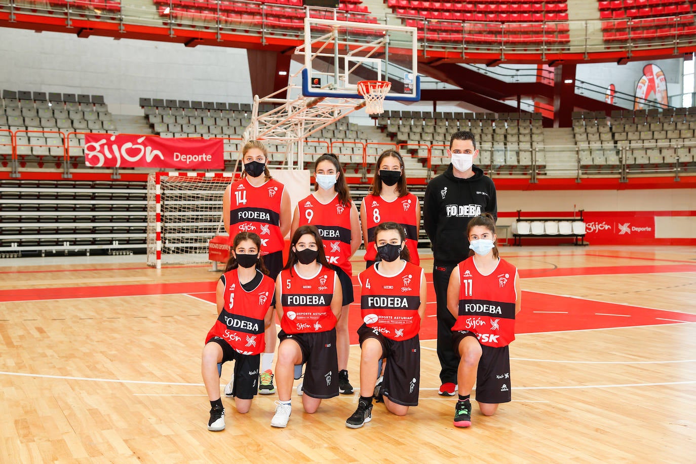 El club de baloncesto gijonés reivindica el deporte como actividad esencial y reclama el regreso de las competiciones