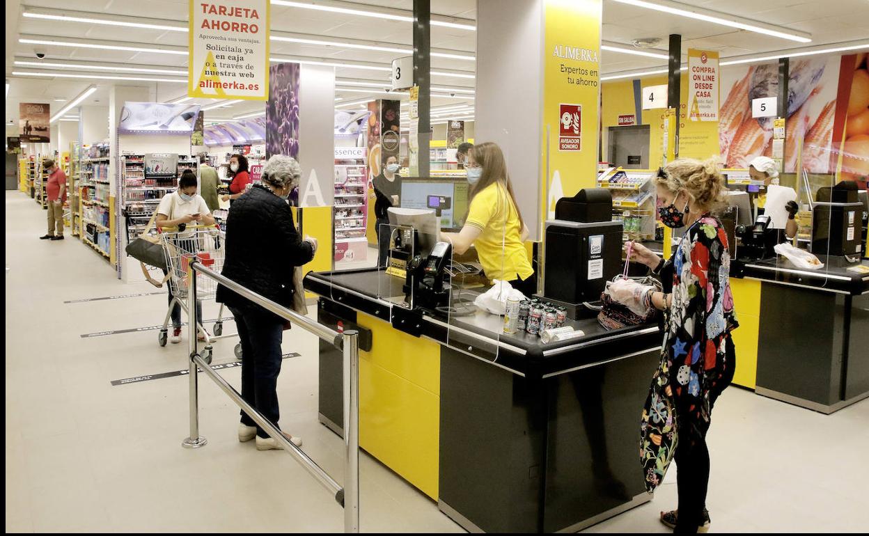 Asturias ya tiene casi tantos trabajadores en ERTE como durante el confinamiento