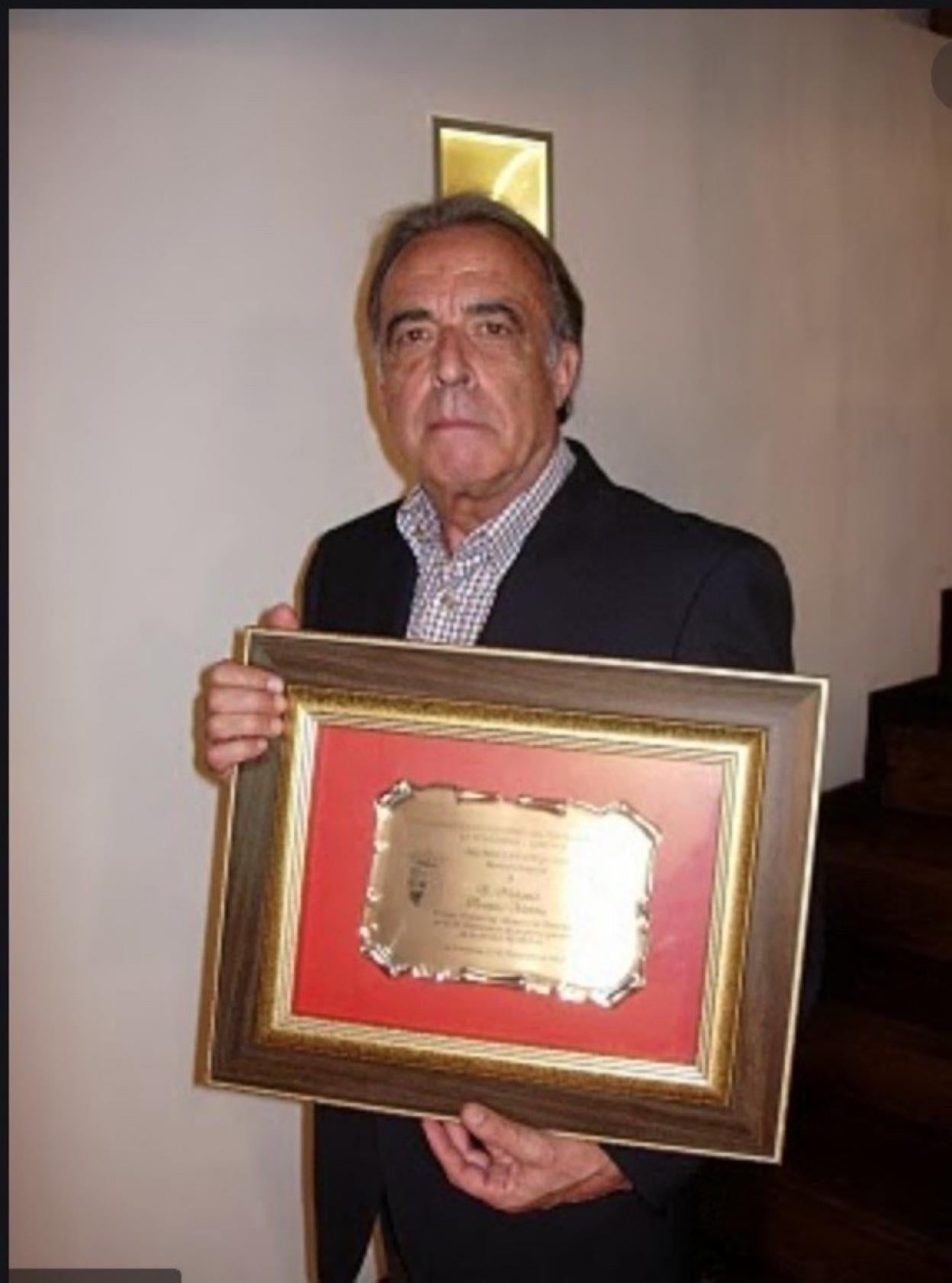 Melanio Asensio cuando recibió el premio de San Diego La Fontanina. 