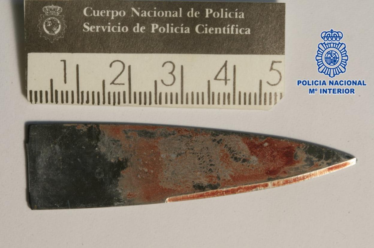 Filo del cuchillo con el que la víctima fue atacada. 