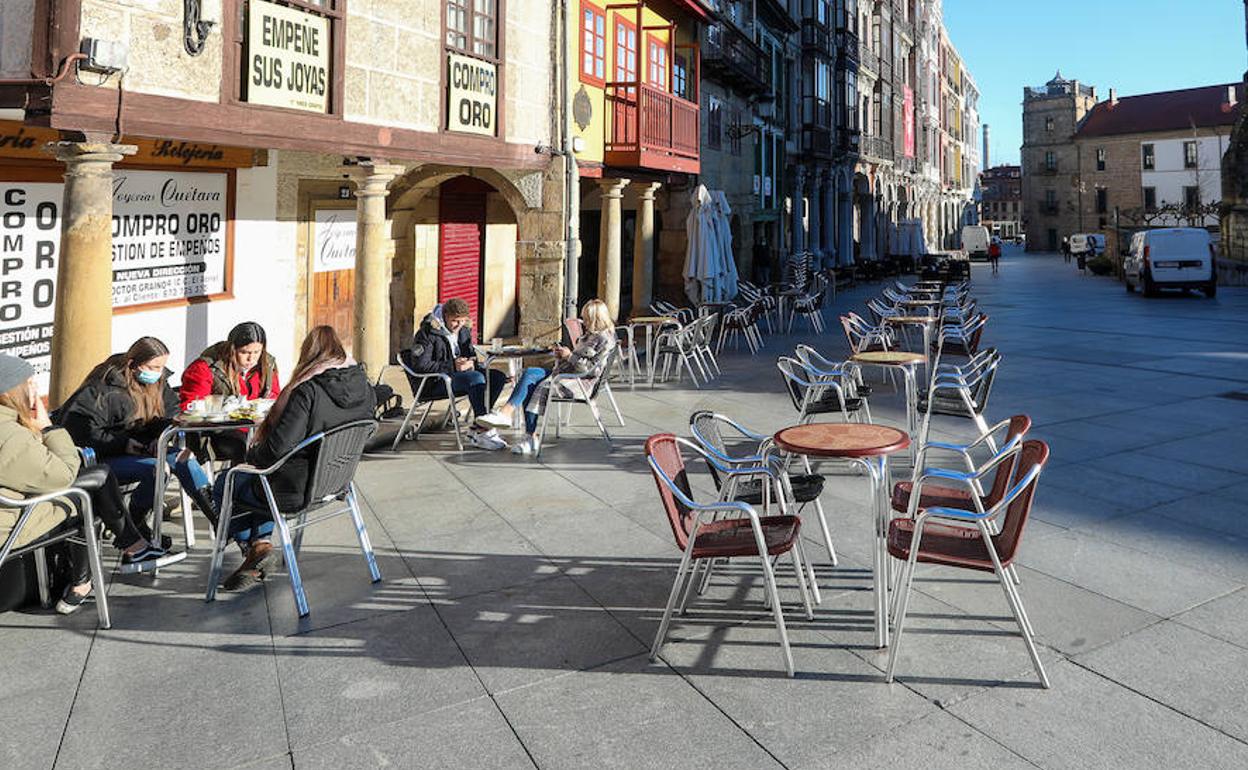 Los establecimientos hosteleros solo podrán tener servivio de terraza en Avilés.