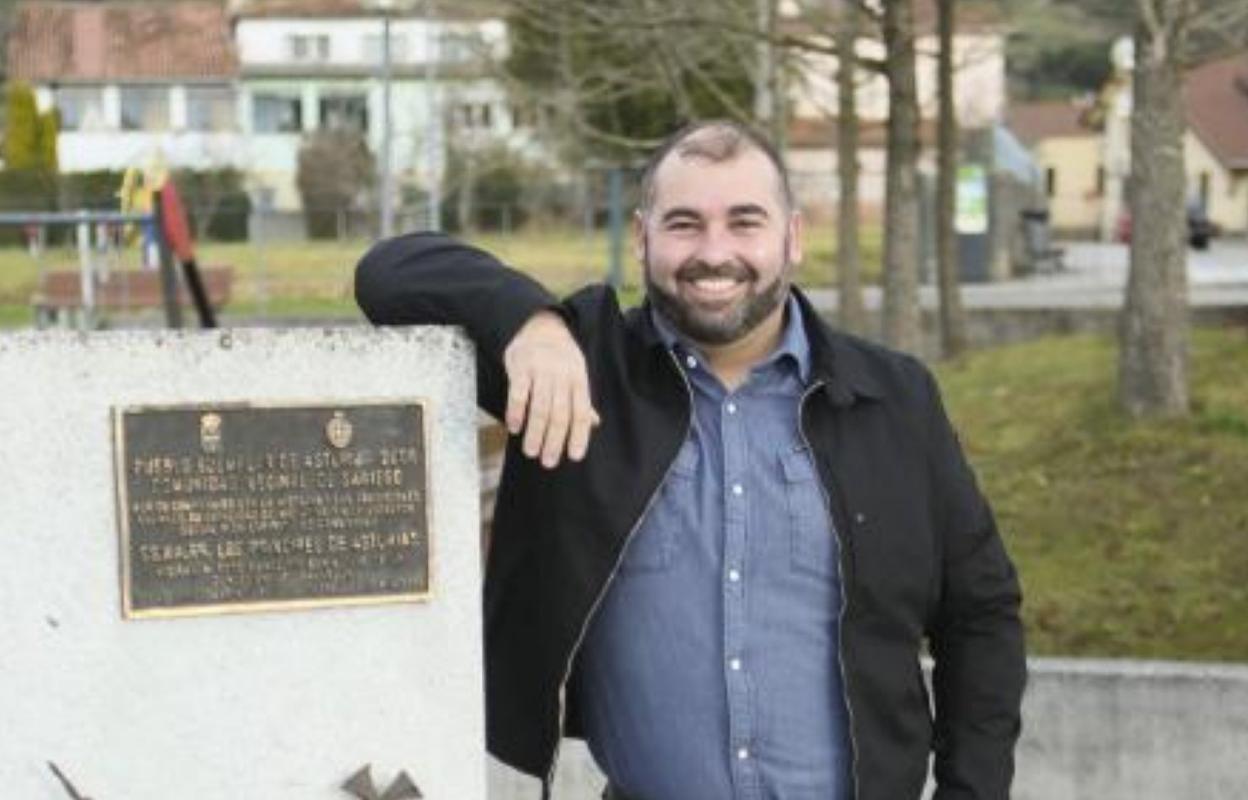 El alcalde de Sariego, Saúl Bastián. 