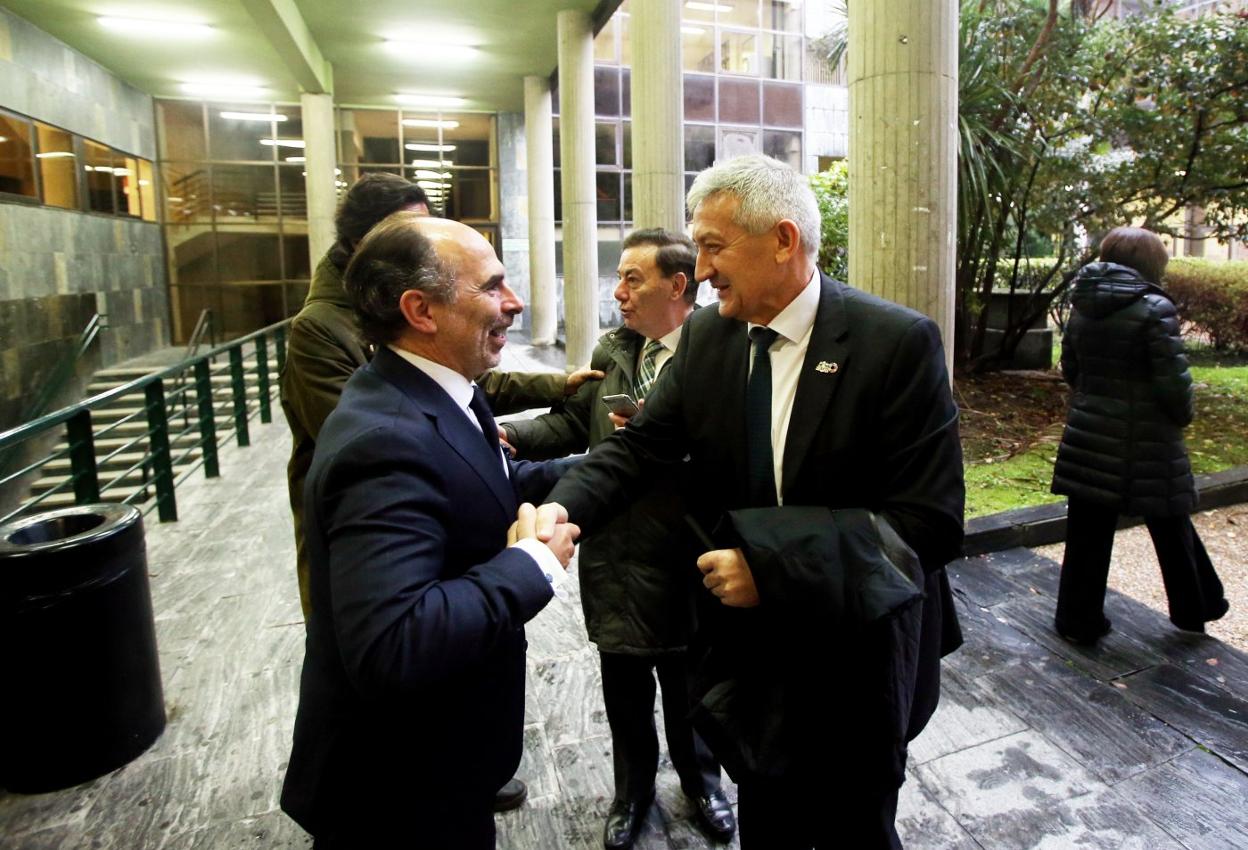 Ignacio Villaverde y Santiago García Granda, los candidatos al Rectorado. 