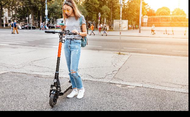 Consejos para evitar multas y lesiones al circular con patinetes eléctricos