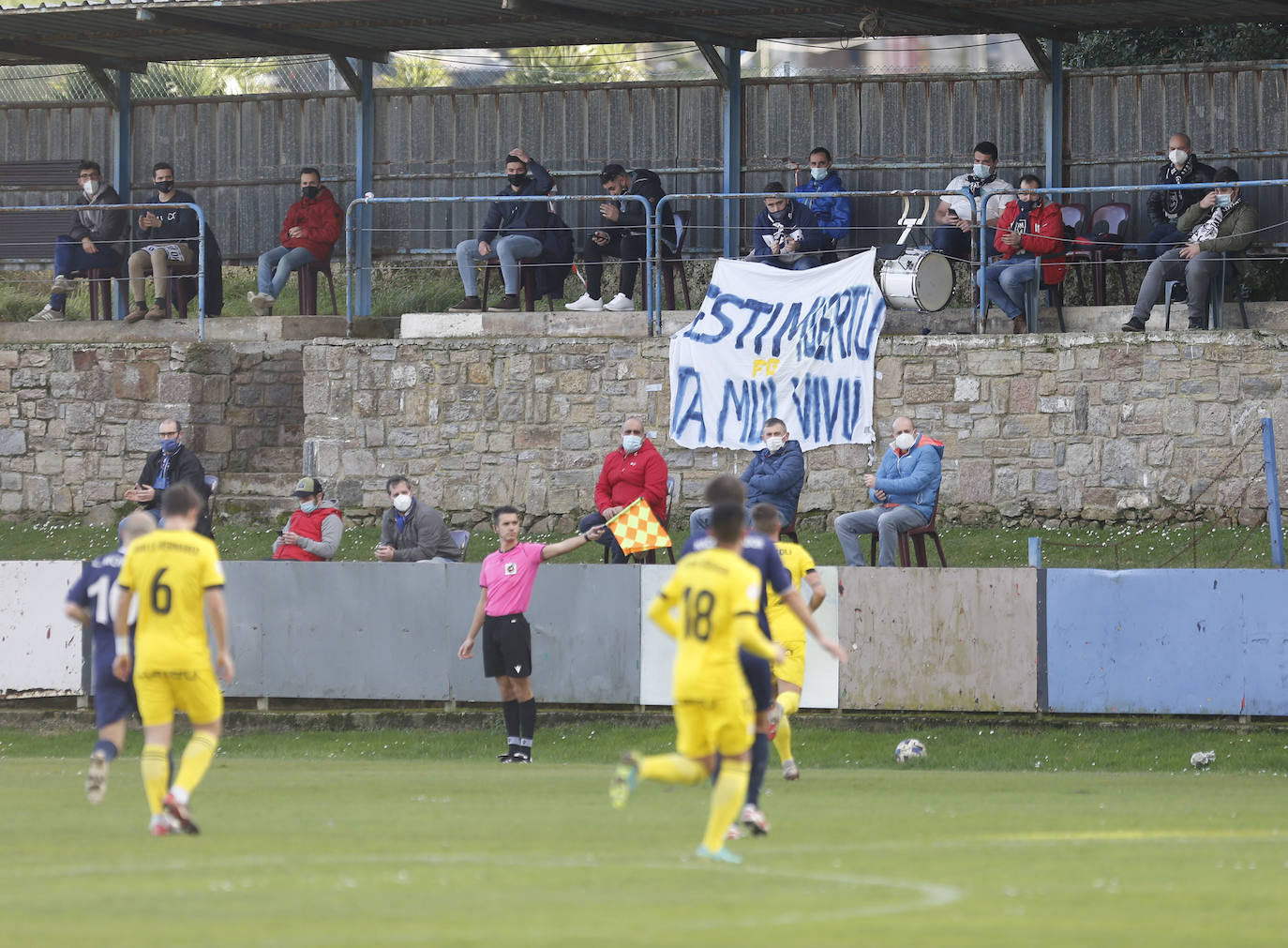 Partido disputado este domingo en Miramar entre el Marino y el filial del Oviedo.