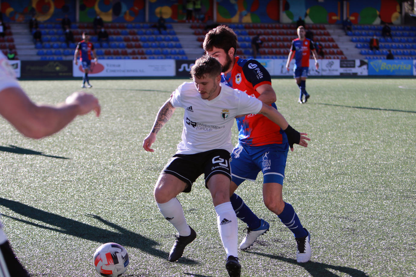 Excesivo castigo para el Langreo ante el líder (1-2)